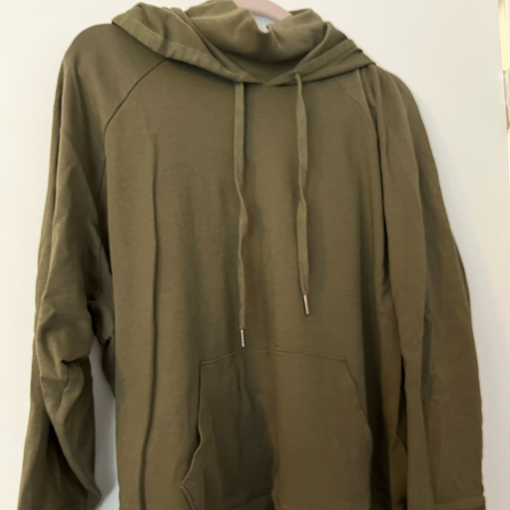 GUC Universal Standard Fallon Funnel Neck Sweatshirt